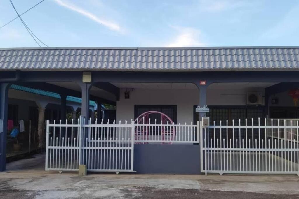 Mersing Spacious 3Bedroom With Free Parking Space Buitenkant foto